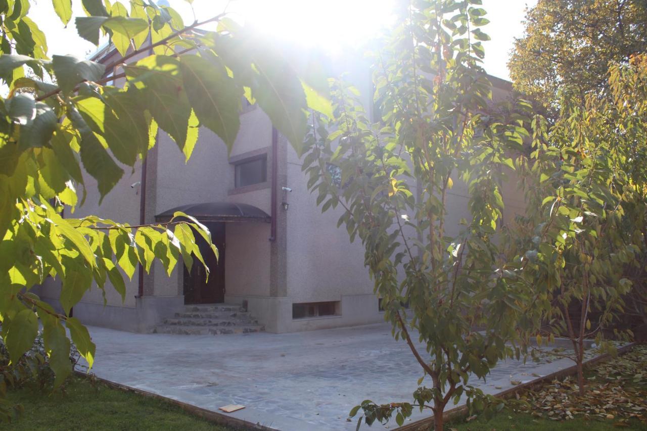 Cherry Garden Boutique Hotel Yeghegnadzor Luaran gambar