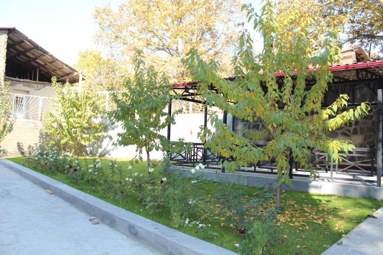 Cherry Garden Boutique Hotel Yeghegnadzor Luaran gambar