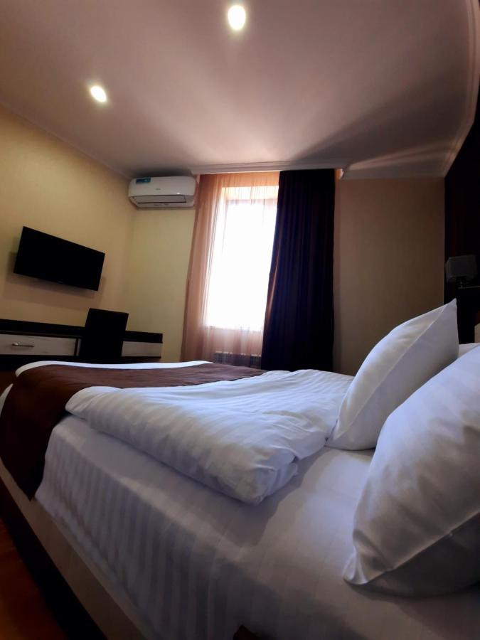 Cherry Garden Boutique Hotel Yeghegnadzor Luaran gambar