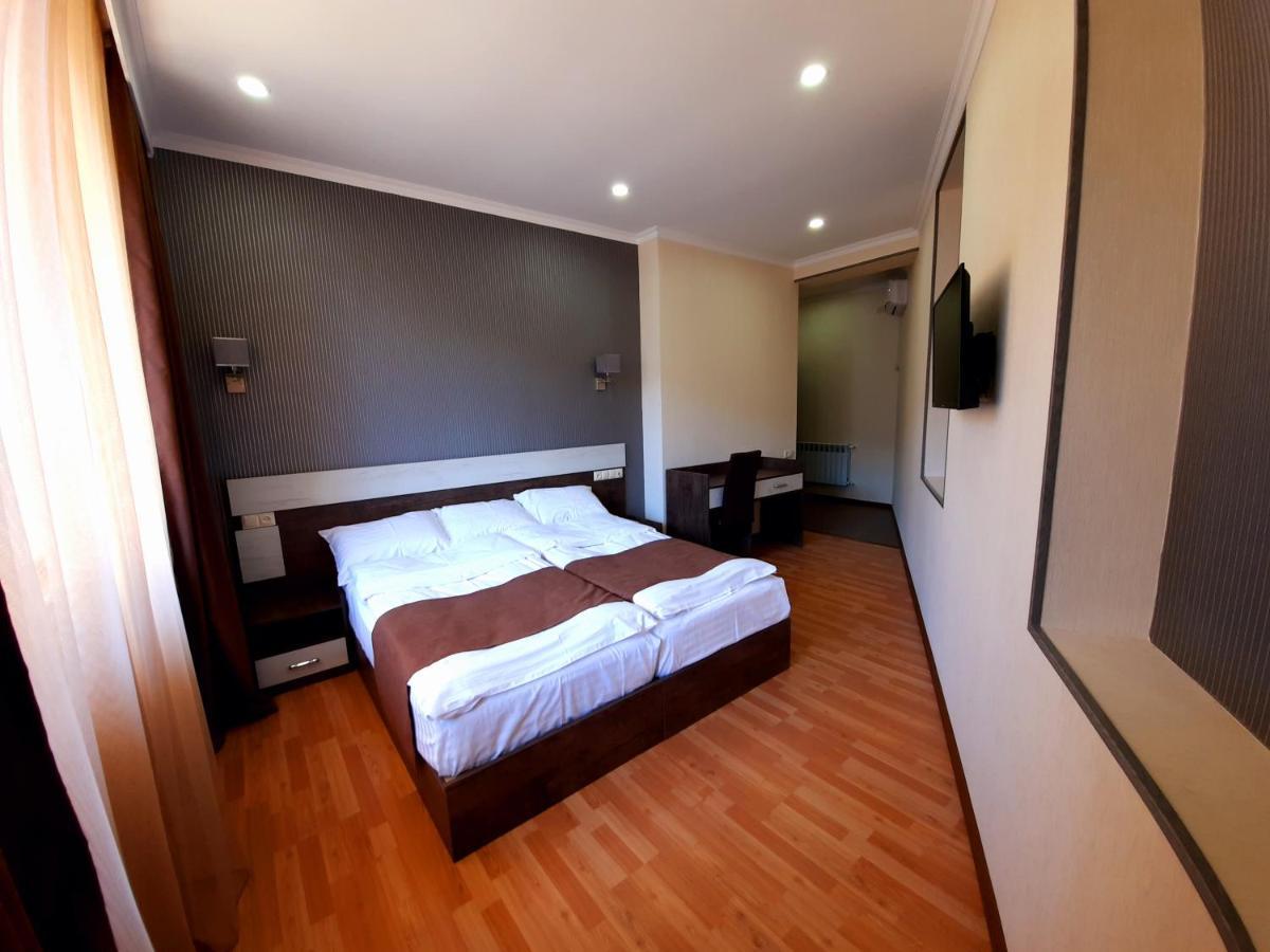 Cherry Garden Boutique Hotel Yeghegnadzor Luaran gambar
